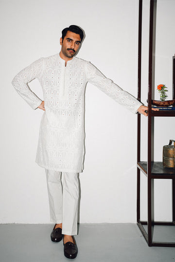CHIKANKARI KURTA PAJAMA
